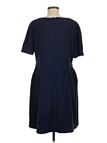 Lark & Ro Casual Dress (view 2)