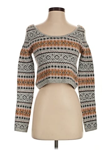 American Eagle Outfitters Pullover Sweater (view 1)