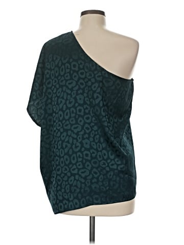 Entro Kimono (view 2)