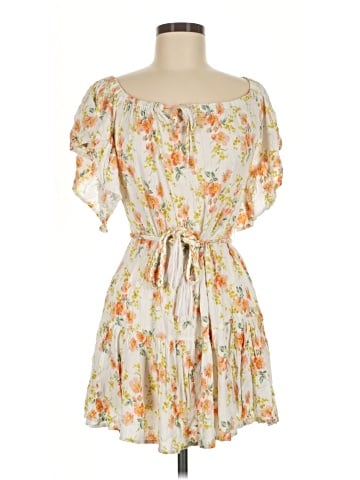 Cupcakes & Cashmere Casual Dress (view 1)