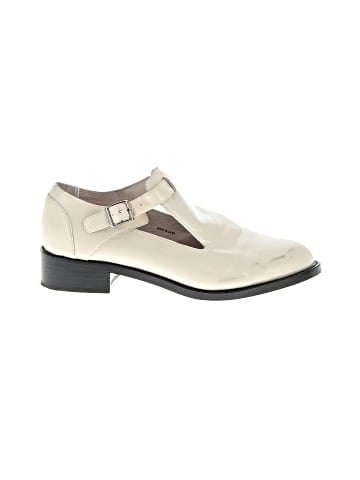 Intentionally ______ Flats (view 1)