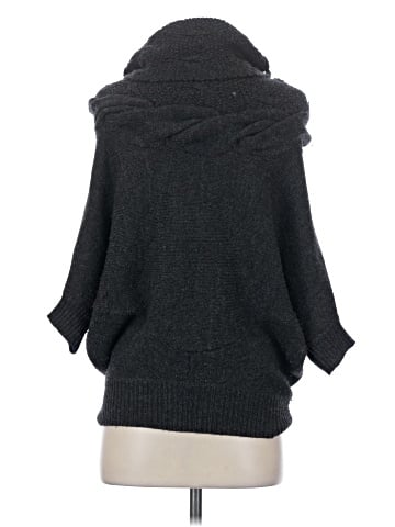 Vince. Poncho (view 2)
