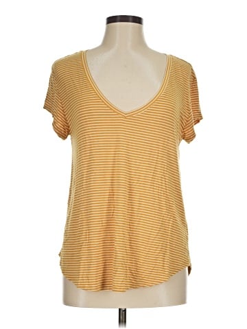 American Eagle Outfitters Short Sleeve T-Shirt (view 1)