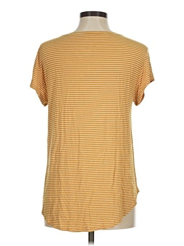 American Eagle Outfitters Short Sleeve T-Shirt (view 2)