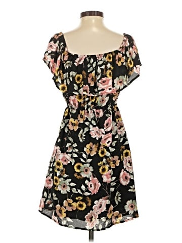 Cupcakes & Cashmere Casual Dress (view 2)