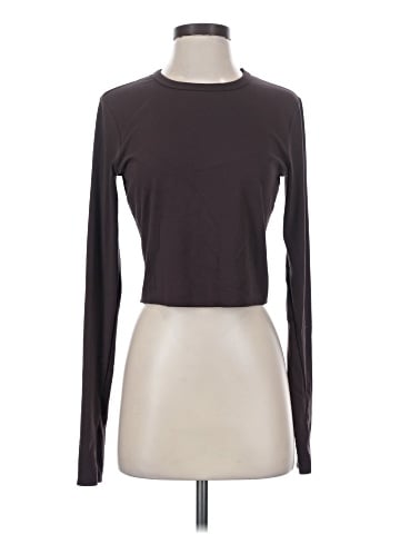 Uniqlo Long Sleeve T-Shirt (view 1)