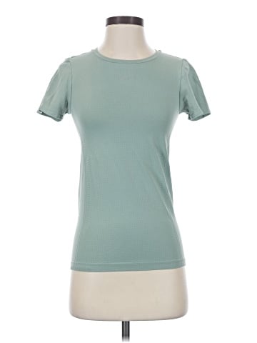 Nike Active T-Shirt (view 1)