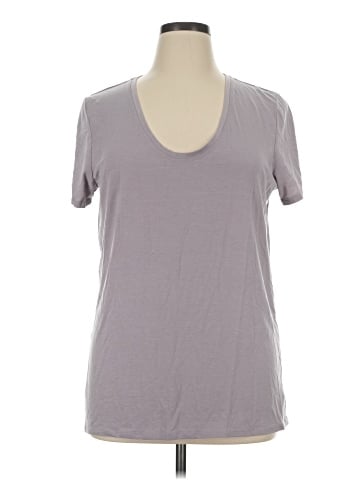 Athleta Short Sleeve T-Shirt (view 1)