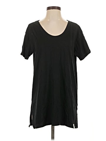 Victoria's Secret Short Sleeve T-Shirt (view 1)