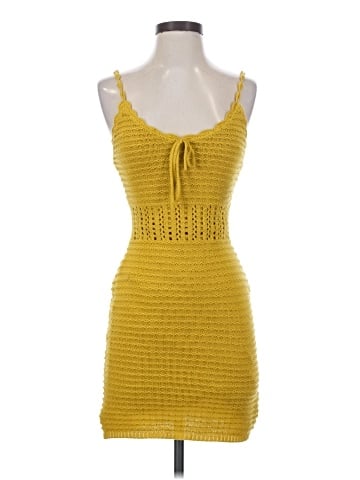 Urban Outfitters Casual Dress (view 1)