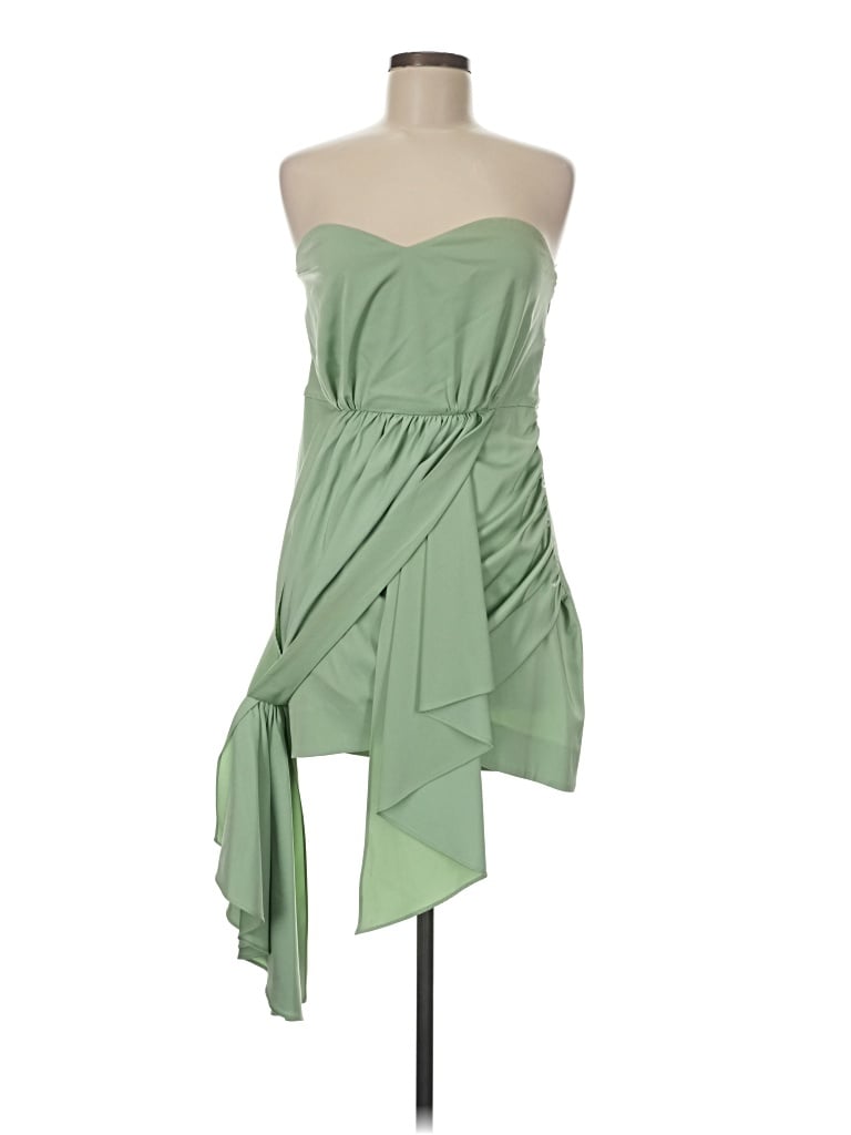 Pre-owned Nbd Cocktail Dress In Green