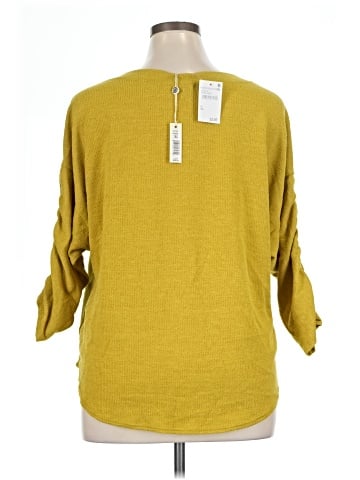 Max Studio 3/4 Sleeve Top (view 2)