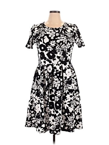 Lularoe Casual Dress (view 1)