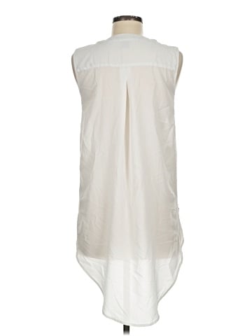 Rain Sleeveless Blouse (view 2)