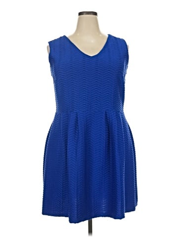 En Focus Studio Casual Dress (view 1)