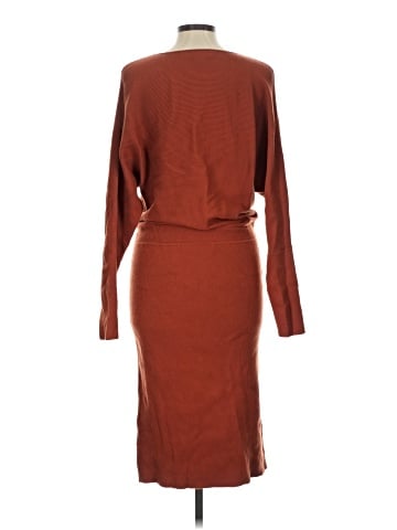 Banana Republic Casual Dress (view 2)