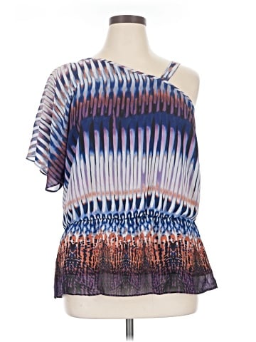 a.n.a. A New Approach Short Sleeve Blouse (view 1)
