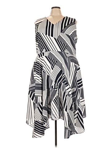 Julia Jordan Casual Dress (view 1)