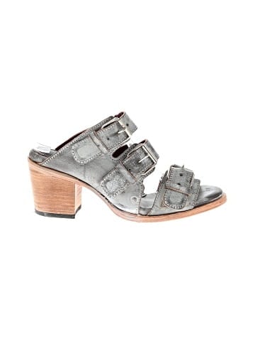 Freebird Heels (view 1)
