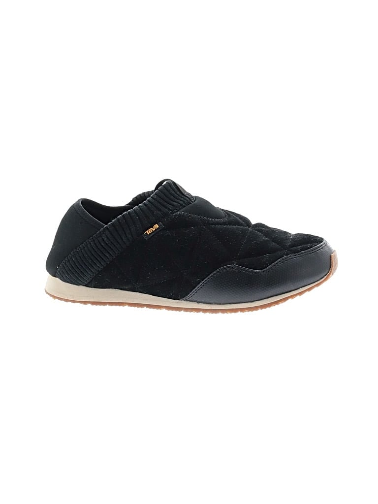 Pre-owned Teva Flats In Black