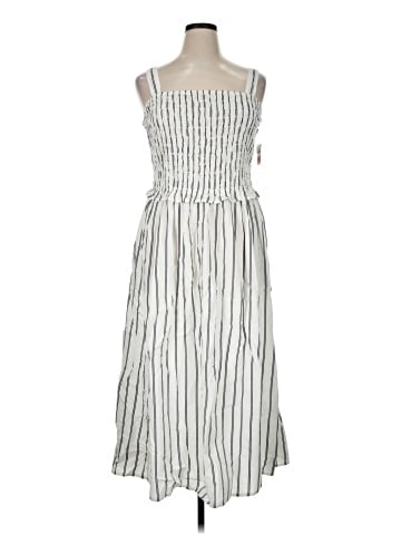 Old Navy Casual Dress (view 1)
