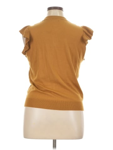 Who What Wear Sleeveless Button-Down Shirt (view 2)