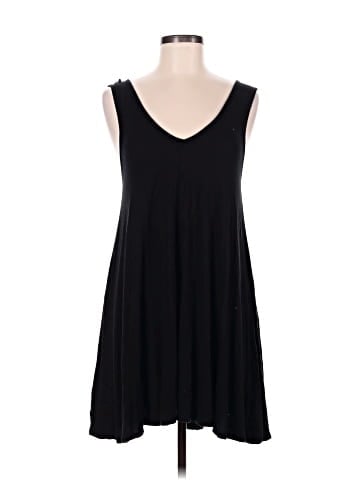 American Eagle Outfitters Sleeveless T-Shirt (view 1)