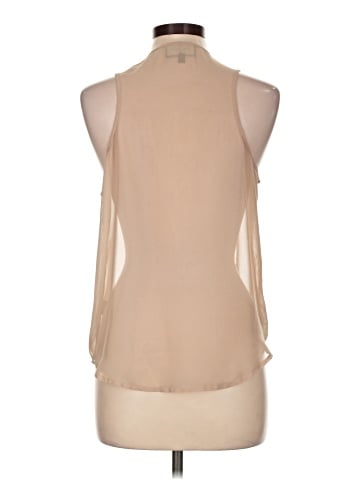 Romeo & Juliet Couture Sleeveless Blouse (view 2)