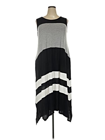 Simply Vera Vera Wang Casual Dress (view 1)