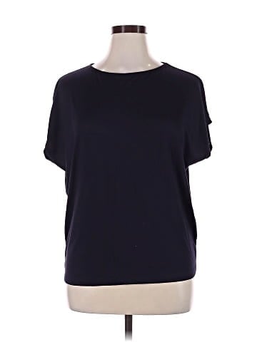 Uniqlo Short Sleeve T-Shirt (view 1)
