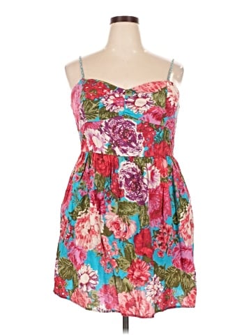 Xhilaration Cocktail Dress (view 1)