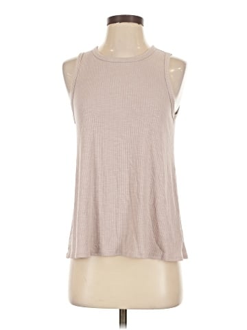 Old Navy Sleeveless T-Shirt (view 1)