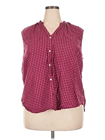Old Navy Sleeveless Button-Down Shirt (view 1)