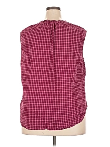 Old Navy Sleeveless Button-Down Shirt (view 2)