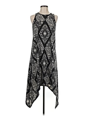 Xhilaration Casual Dress (view 1)