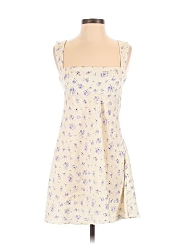 Zara Casual Dress (view 1)