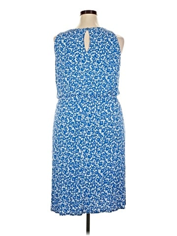 Old Navy Casual Dress (view 2)