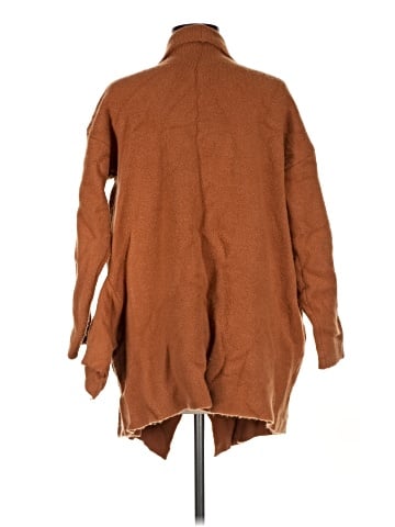 Baltic Born Cardigan (view 2)