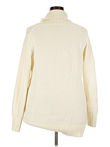 Old Navy Pullover Sweater (view 2)