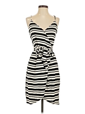 Universal Thread Casual Dress (view 1)
