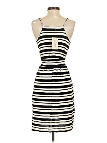 Universal Thread Casual Dress (view 2)