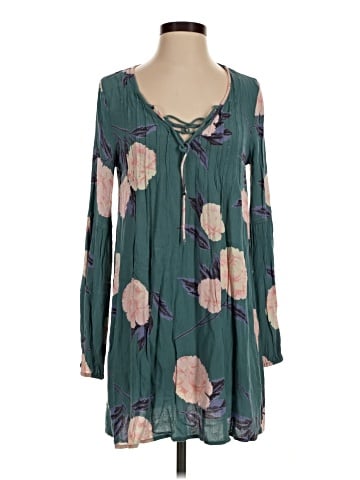 Billabong Casual Dress (view 1)