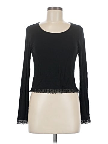 American Eagle Outfitters Long Sleeve T-Shirt (view 1)