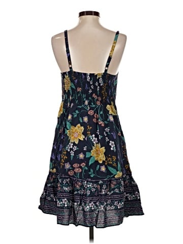 Old Navy Casual Dress (view 2)