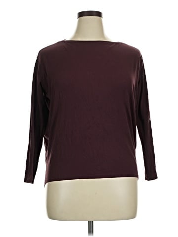 Lululemon Athletica 3/4 Sleeve T-Shirt (view 1)