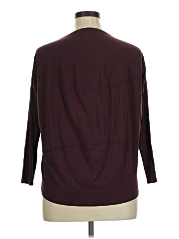 Lululemon Athletica 3/4 Sleeve T-Shirt (view 2)