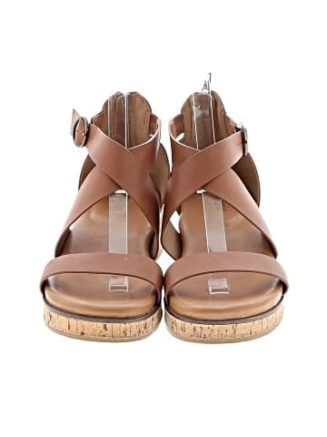 Kensie Wedges (view 2)