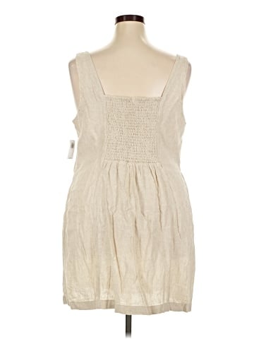 Old Navy Casual Dress (view 2)