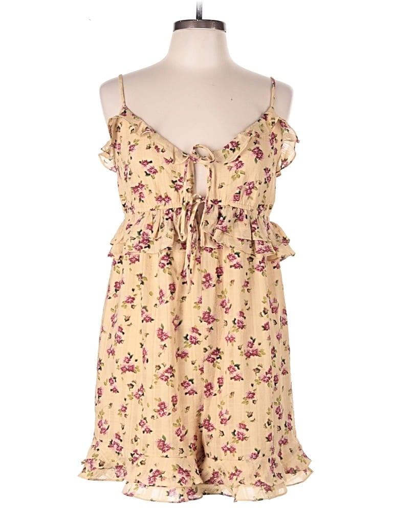 Pre-owned Vici Romper In Tan