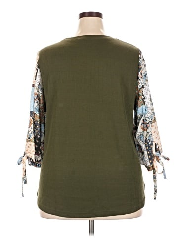 BLOOMCHIC 3/4 Sleeve Blouse (view 2)